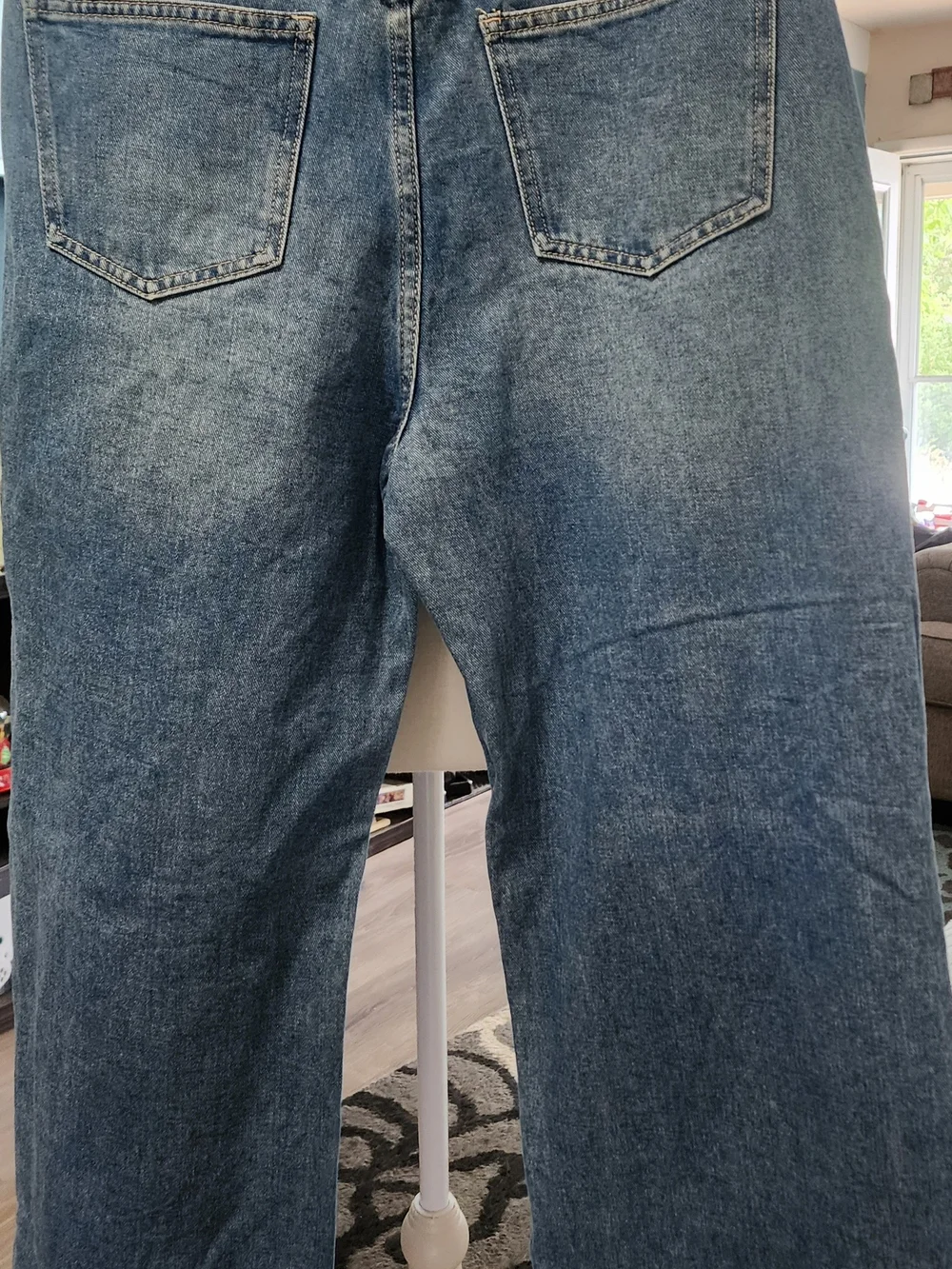 Women’s Straight Leg Distressed Jeans - Blue Sz LRG